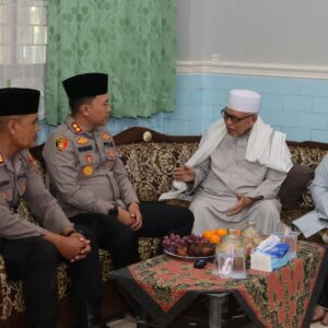 Kapolres Lombok Barat Jalin Sinergi dengan Pesantren Nurul Hakim