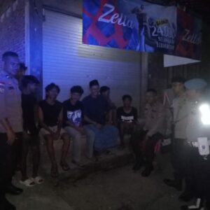 Patroli Blue Light Polsek Rasanae Barat Antisipasi 3C, Wujudkan Rasa Aman di Tengah Masyarakat