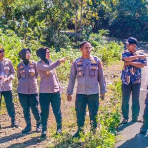 Polres Lombok Barat Dampingi Polda NTB Cek Lahan Jagung di Kedaro Sekotong