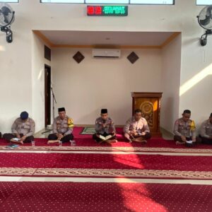 Polres Bima Kota Gelar Binrohtal Rutin, Tingkatkan Keimanan dan Moral Personel