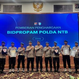 Sie Propam Polres Bima Kota Raih Penghargaan atas Dedikasi dan Loyalitas Tinggi dalam Penanganan Kasus Kode Etik