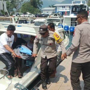 Polsek Pemenang Evakuasi Korban Peserta FORNAS NTB