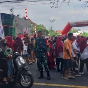 Pawai Rakyat di Bagik Polak Barat, Senyum Anak Hingga Orang Tua Warnai HUT RI ke-80