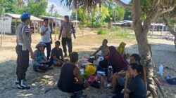 Patroli Polsek Sekotong Jaga Keamanan Pantai Elak-Elak Menjelang Akhir Pekan