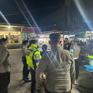 Piket Fungsi Laksanakan Patroli Dialogis Rutin di Wilayah Hukum Polres Bima Kota