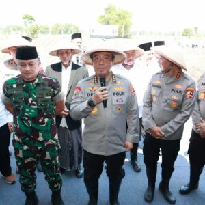 Penanaman Jagung Bersinergi Dengan Ponpes, Bukti Nyata Seluruh Komponen Bangsa Wujudkan Swasembada Pangan