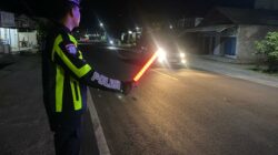 Sat Lantas Polres Lombok Utara Gelar Patroli Blue Light Berikan Himbauan Keselamatan Pada Pengendara