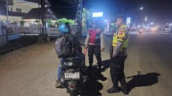 Polsek Seteluk Gelar Razia Malam, Cegah Curanmor hingga Peredaran Narkoba