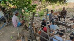 Bhabinkamtibmas Kelurahan Jatibaru Timur Himbau Warga Utamakan Keselamatan Kerja dan Jaga Harkamtibmas