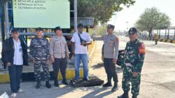 Personel Gabungan TNI-Polri Gelar Pengecekan Situasi di Pelabuhan Laut Tano
