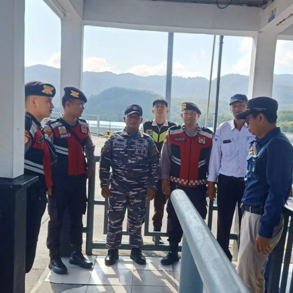 Inovasi KEMOS dan Layanan 110 Dukung Patroli Keamanan Polres Lombok Barat di Lembar
