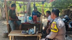 Bhabinkamtibmas Kelurahan Telaga Bertong Sambang Warga, Beri Imbauan Kamtibmas dan Sosialisasi TPPO