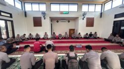 Personel Polres Bima Kota Laksanakan Kegiatan Rutin Binrohtal di Masjid Jabal Qubis