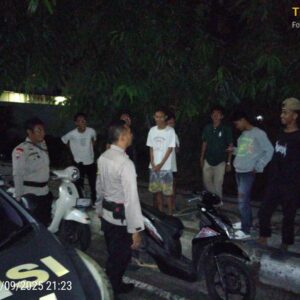 Polres Sumbawa Tingkatkan Keamanan Melalui Patroli Blue Light dan Himbauan Kamtibmas