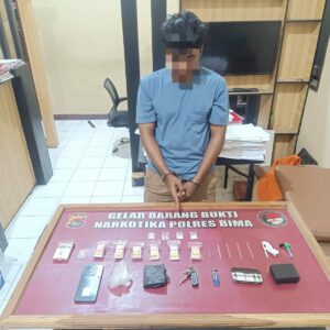 Kuasai dan Miliki Narkoba Jenis Shabu 1,74 Gram Petani Asal Desa Sai ini Diborgol Satresnarkoba Polres Bima