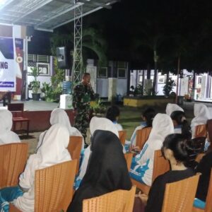 Pelajar SMKN 1 Gerung Dibekali Nilai Kepemimpinan dan Cinta Tanah Air