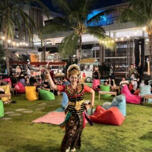 Angkringan Aruna Senggigi, Sensasi Kuliner dan Budaya Nusantara