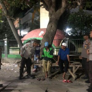 Tingkatkan Patroli KRYD, Polsek Woha Cegah Potensi Guankamtibmas dan Edukasi Masyarakat Jaga Harkamtibmas