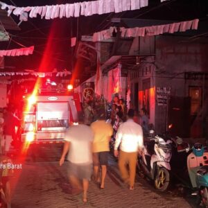 Api Hanguskan satu Unit Rumah Warga dan Satu Kios di Sumbawa 