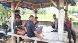 Polsek Sekotong Turun Langsung Jaga Kondusifitas Desa Gunung Ketapang