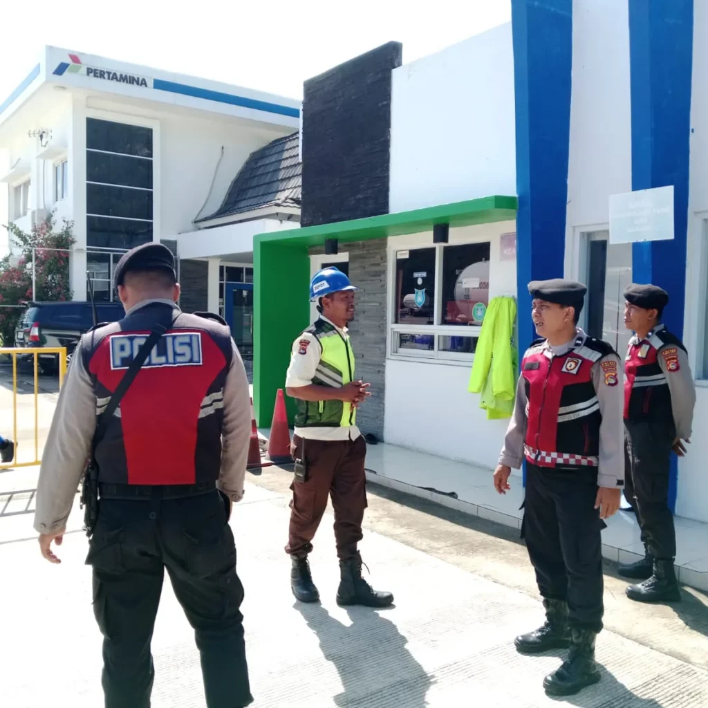 Sekotong Gencarkan Patroli, Imbau Waspada Kejahatan dan Cuaca