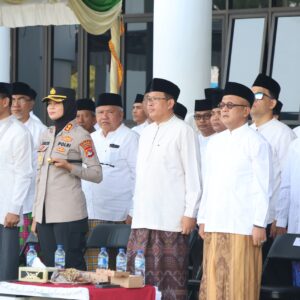 Kapolres Sumbawa Turut Hadir dalam Upacara Peringatan Hari Santri Nasional