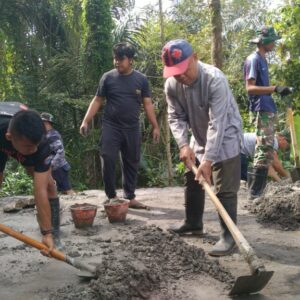 Sinergi Kades dan Prajurit, Talud TMMD Giri Madia Dikebut