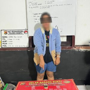 SATRESNARKOBA POLRES DOMPU RINGKUS SEORANG WANITA PENGEDAR SABU DI LINGKUNGAN BALI BARAT