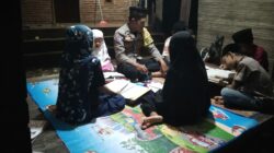 BHABINKAMTIBMAS DESA TEDUH LAKSANAKAN PEMBINAAN RELIGI TERHADAP ANAK-ANAK DESA BINAAN