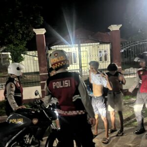 Ciptakan Rasa Aman, Sat Samapta Dompu Rutin Patroli Humanis di Tengah Masyarakat