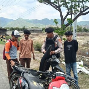 Patroli Dialogis, Satsamapta Polres Bima Cegah Potensi Kriminalitas dan Edukasi Masyarakat Jaga Harkamtibmas