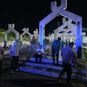 Polsek Rasanae Barat Gelar Patroli Blue Light untuk Jaga Kamtibmas di Wilayah Kota Bima