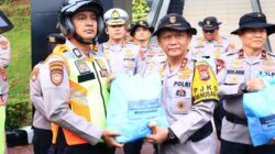 Polda Sumbar Lepas Ratusan Paket Bantuan untuk Lima Titik Bencana di Kota Padang