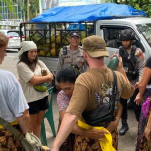 Jelang Nataru, Kawasan Wisata Senggigi Mulai Dipadati Pengunjung
