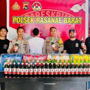 Tim Opsnal Polsek Rasana’e Barat Polres Bima Kota Amankan Ratusan Botol Miras Pemicu Konflik