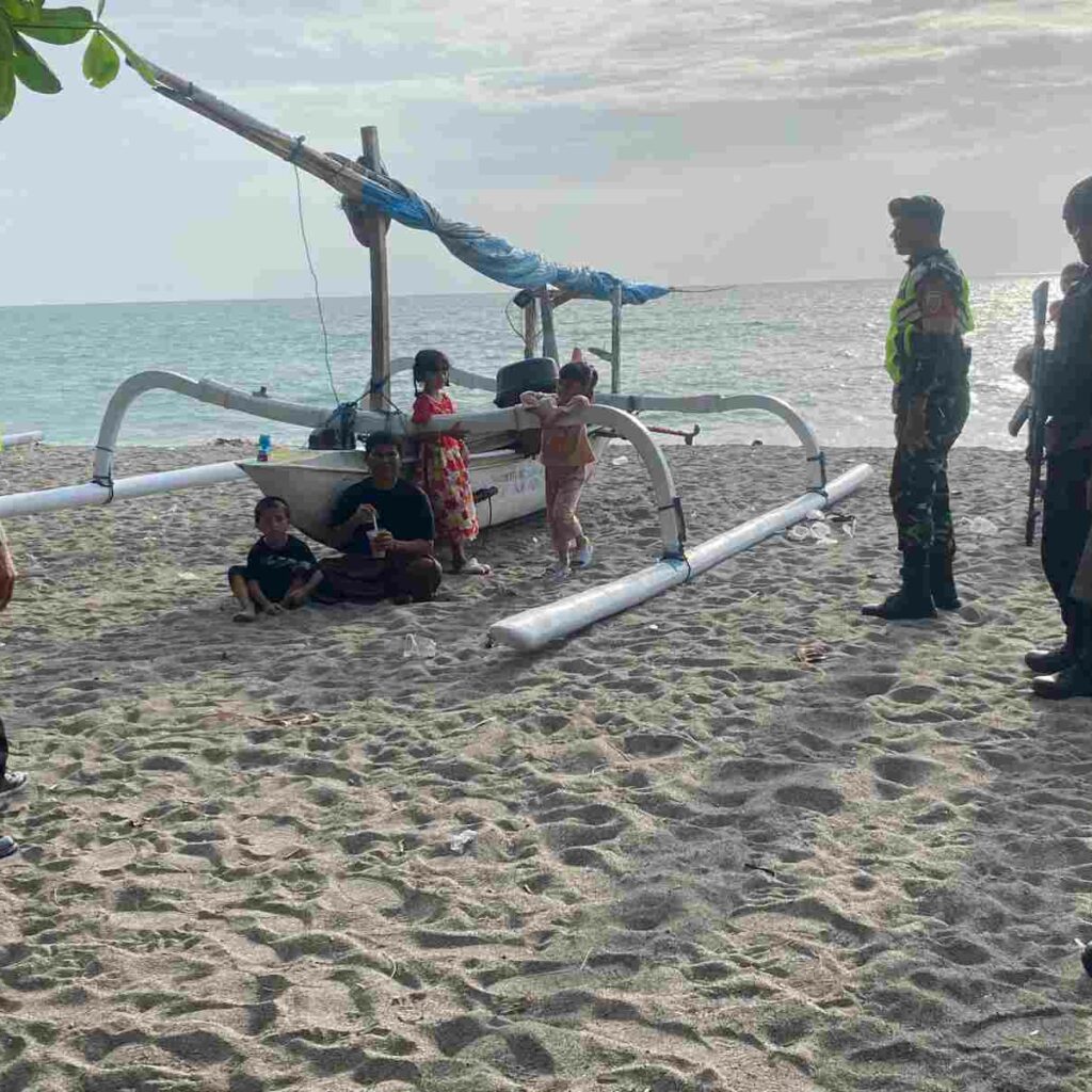 Operasi Lilin Rinjani 2025: Polisi Jaga Ketat Pantai Melase