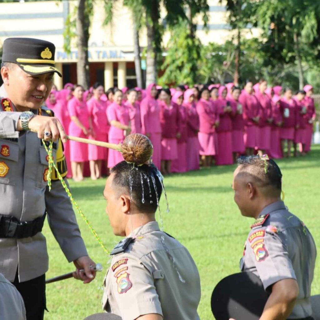 Polres Lombok Barat Gelar Kenaikan Pangkat Personel
