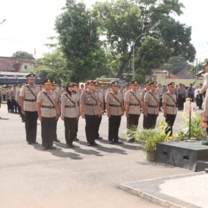Wakapolres Dan Sejumlah PJU Dirotasi, Kapolres Loteng : Pengembangan Karier dan Kebutuhan Organisasi