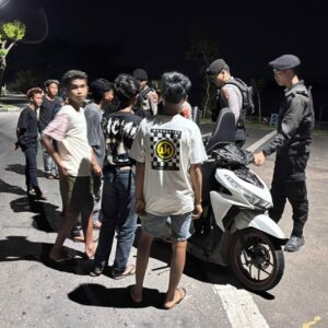 Pastikan Kamtibmas Kondusif di Masa Liburan Natal dan Tahun Baru Sat-samapta Polres Bima Gelar Patroli KRYD dan Sisir Sejumlah Titik Rawan