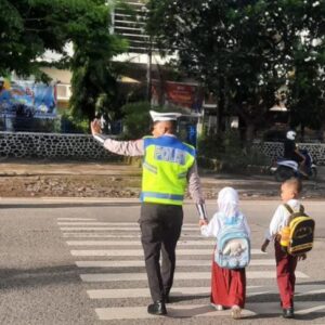 Satlantas Polres Bima Kota Laksanakan Rawan Pagi, Wujudkan Rasa Aman dan Lancar Berlalulintas