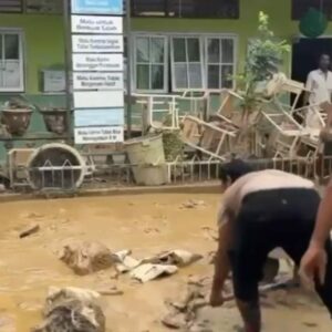 Polri Dampingi Pemulihan SDN 1 Tualang Cut Pascabanjir, Sekolah Siap Sambut Siswa 5 Januari 2026