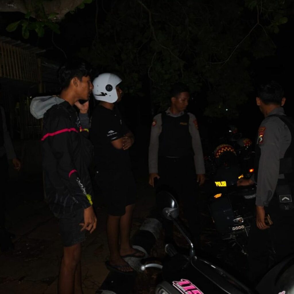 Sat Samapta Polres Lobar Jaga Keamanan Perumahan Gerung