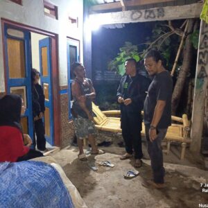 Personel Polsek Rastim Polres Bima Kota Datangi TKP Pembacokan di Rabangodu