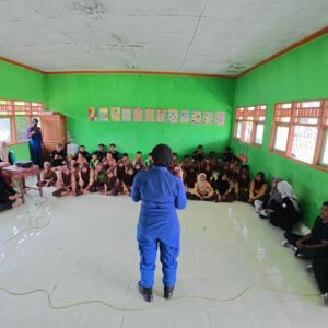 Kasat Polairud Polres Sumbawa Laksanakan Sosialisasi Konservasi kepada anak Sekolah SDN Prajak
