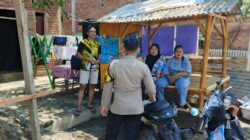 Bhabinkamtibmas Desa Beru Laksanakan Sosialisasi Harkamtibmas, Imbau Warga Waspada Cuaca Ekstrem