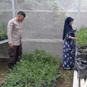 Polsek Batulayar Perkuat Ketahanan Pangan di Meninting