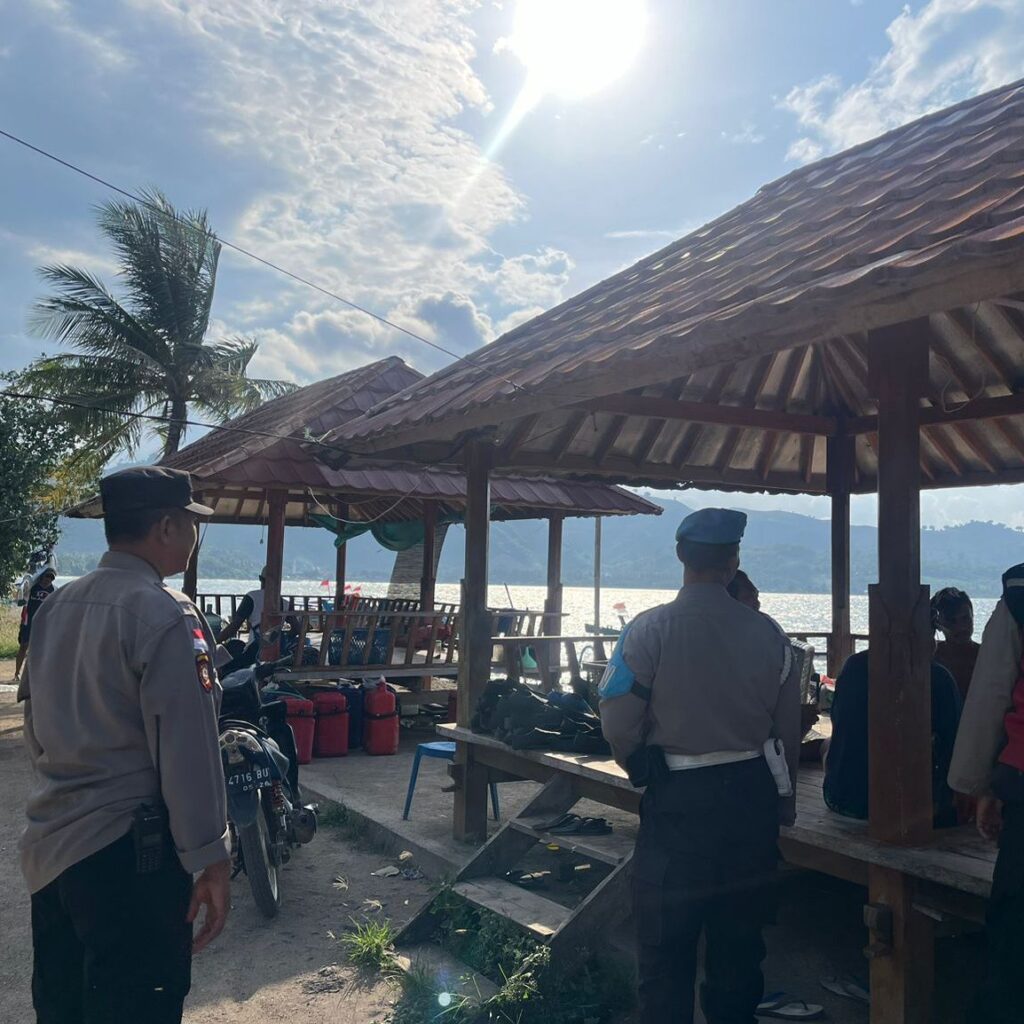 Cegah Kriminalitas, Polisi Patroli di Wisata Sekotong