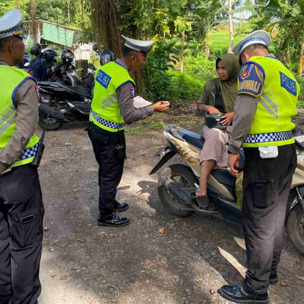 Satlantas Polres Lombok Barat Gelar Operasi di Jalur Kediri