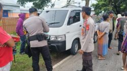 Polsek Madapangga Bantu Evakuasi Korban Lakalantas Tunggal di Jalan Lintas Bima-Sumbawa