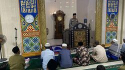 Safari Ramadan Polsek Sekongkang, Warga Antusias Ikuti Ibadah dan Tausiah
